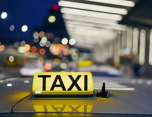 taxi-aeroport-beauvais-lanterne